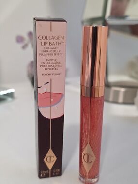 NIB Charlotte Tilbury Collagen Lip Bath in Peachy Plump